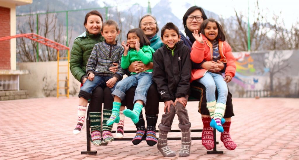 fazl socks give back company